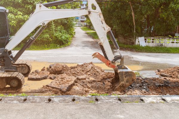 Water Line Excavation in Knoxville